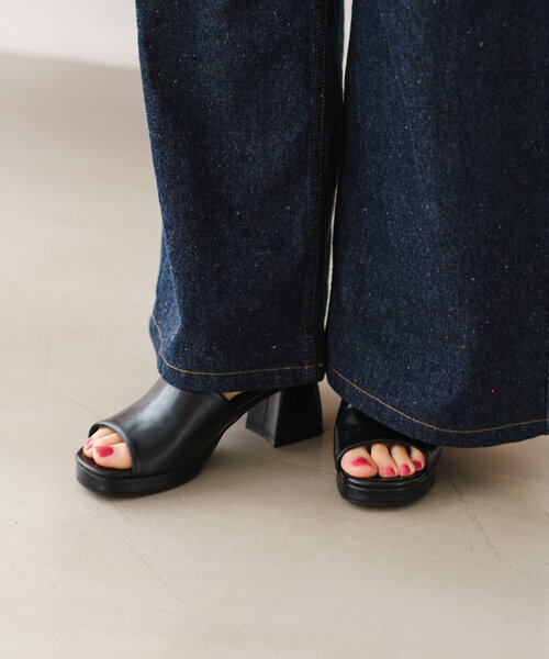 Kastane（カスタネ）の「*【スウェード&PUレザー】ラウンドミュールサンダル（サンダル・レディース・グリーン系その他/ブラック/ベージュ・38/36/37）」の11枚目の写真