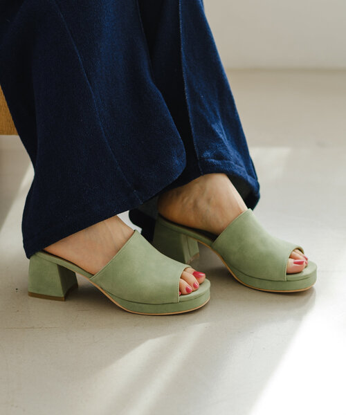 Kastane（カスタネ）の「*【スウェード&PUレザー】ラウンドミュールサンダル（サンダル・レディース・グリーン系その他/ブラック/ベージュ・38/36/37）」の16枚目の写真