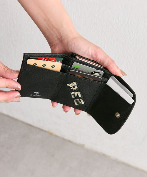 【新品未使用】ear PAPILLONNER イアパピヨネ 財布 PEZ 黒 ear PAPILLONNER(イアパピヨネ) / ×PEZ/2つ折り財布/牛革/BLK