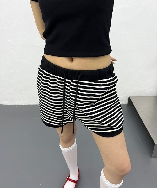 4INT.（フォイント）の「【ウエストゴム】 ストライプ 配色 バンディング ニット ショートパンツ（その他パンツ・レディース・グレー/ブラック・FREE）」の20枚目の写真