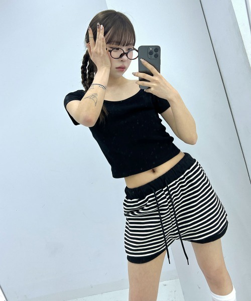 4INT.（フォイント）の「【ウエストゴム】 ストライプ 配色 バンディング ニット ショートパンツ（その他パンツ・レディース・グレー/ブラック・FREE）」の18枚目の写真