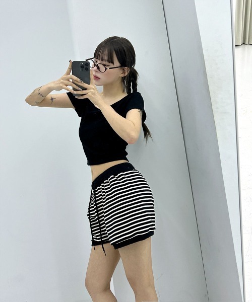 4INT.（フォイント）の「【ウエストゴム】 ストライプ 配色 バンディング ニット ショートパンツ（その他パンツ・レディース・グレー/ブラック・FREE）」の16枚目の写真