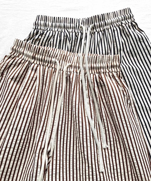 Q（キュー）の「ストライプリラックスパンツ（その他パンツ・レディース・ブラウン系その他/ブラック系その他・MEDIUM）」の9枚目の写真