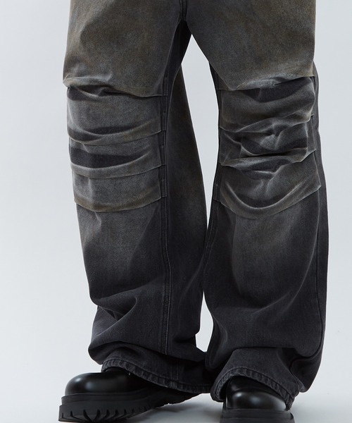 improves(インプローブス)の「グラデーション タック デニムパンツ(デニムパンツ・メンズ・ブラック/ブルー・MEDIUM/LARGE)」の3枚目の写真