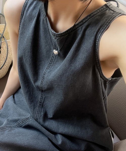Aelina(エリナ)の「ノースリーブデニムワンピース(ワンピース・レディース・ブルー/ブラック・F)」の21枚目の写真