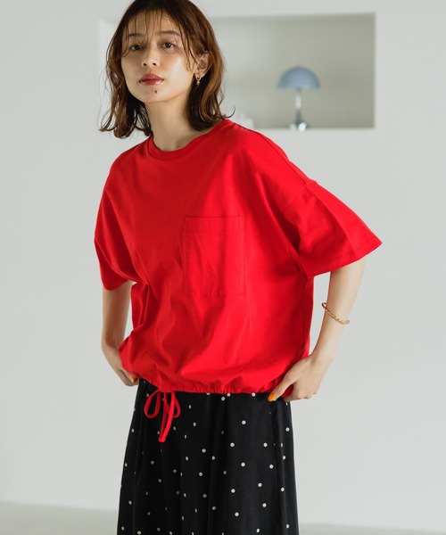 studio CLIP（スタディオクリップ）の「裾ドロストポケットTシャツ（Tシャツ/カットソー・レディース・ライトグリーン/オフホワイト/レッド/チャコール・FREE）」の4枚目の写真