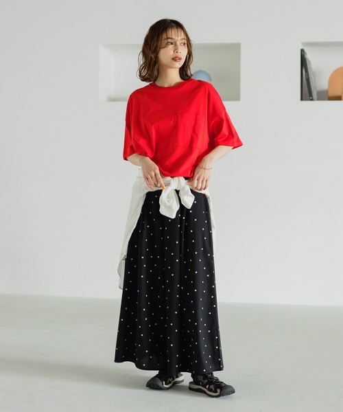 studio CLIP（スタディオクリップ）の「裾ドロストポケットTシャツ（Tシャツ/カットソー・レディース・ライトグリーン/オフホワイト/レッド/チャコール・FREE）」の18枚目の写真