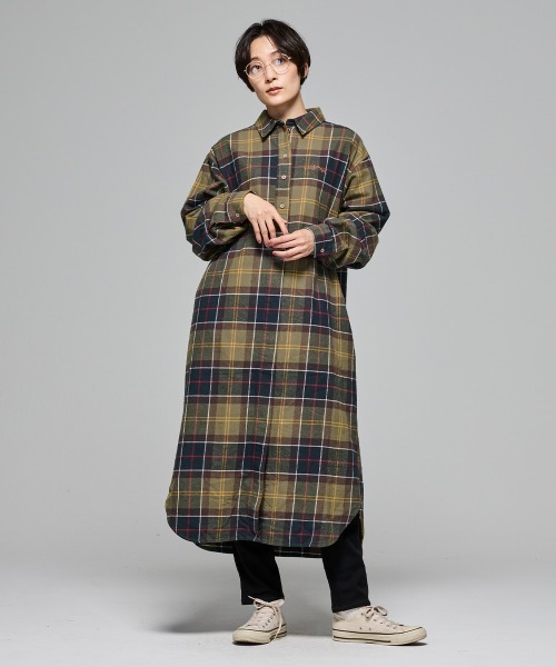 KRIFF MAYER Lady's Collection（クリフメイヤーレディースコレクション）の「【綿100％】ビエラシャツワンピース（シャツワンピース・レディース・カラフル/チャコール/その他5/ナチュラル/レッド/オリーブ・MEDIUM/LARGE）」の17枚目の写真