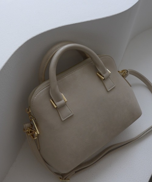 et.UNiVER(エトユニベール)の「Metallic Muse Dome Bag(ハンドバッグ・レディース・シルバー/ブラック/ゴールド・FREE)」の13枚目の写真