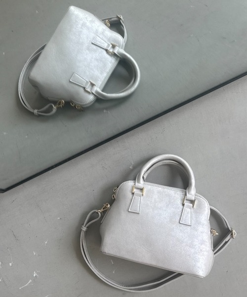 et.UNiVER(エトユニベール)の「Metallic Muse Dome Bag(ハンドバッグ・レディース・シルバー/ブラック/ゴールド・FREE)」の10枚目の写真