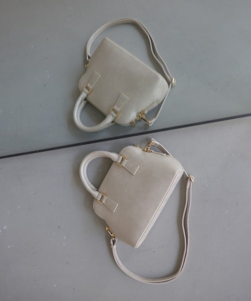 et.UNiVER(エトユニベール)の「Metallic Muse Dome Bag(ハンドバッグ・レディース・シルバー/ブラック/ゴールド・FREE)」の15枚目の写真