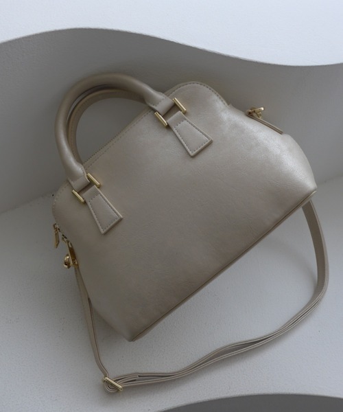 et.UNiVER(エトユニベール)の「Metallic Muse Dome Bag(ハンドバッグ・レディース・シルバー/ブラック/ゴールド・FREE)」の22枚目の写真
