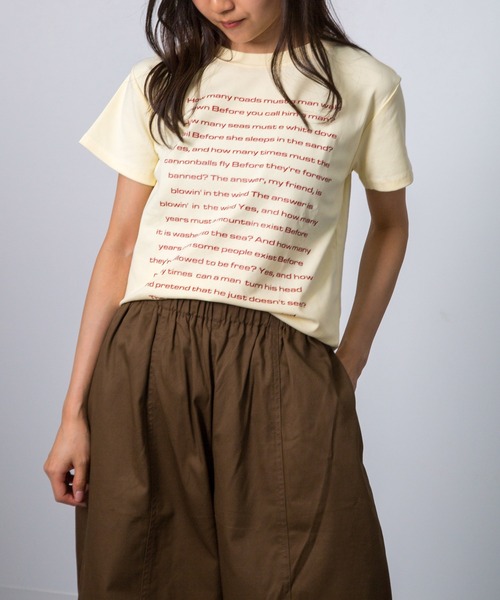 MEMECLE(メメクル)の「【 MEMECLE / メメクル 】カラー レタリング クロップド 半袖Tシャツ(Tシャツ/カットソー・レディース・イエロー/ネイビー/ライトグレー/ホワイト/ブラック・SMALL/MEDIUM)」の9枚目の写真
