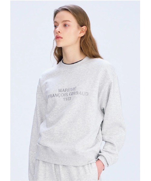 MARITHE + FRANCOIS GIRBAUD(マリテフランソワジルボー)の「LETTERING LOGO SWEATSHIRT(スウェット・レディース・ヘザーグレー/ネイビー・LARGE/X-LARGE/SMALL/MEDIUM)」の3枚目の写真
