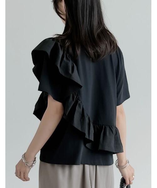 Re:EDIT（リエディ）の「[接触冷感][UVカット]異素材フリルドッキングTシャツ（Tシャツ/カットソー・レディース・ブラック/ホワイト・MEDIUM/LARGE）」の7枚目の写真