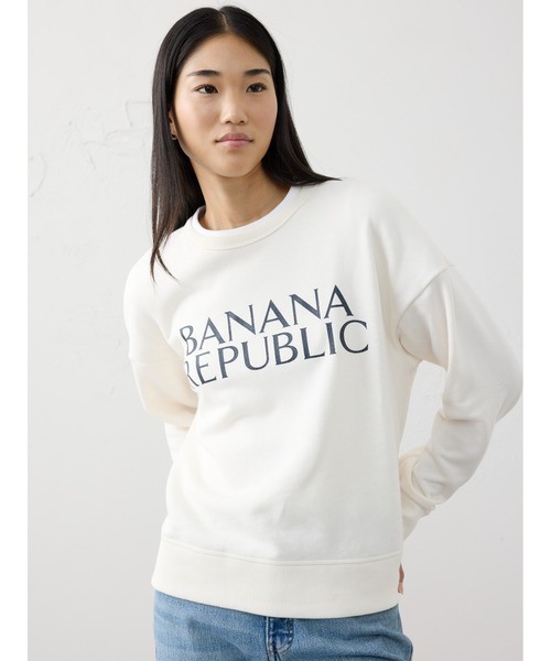 BANANA REPUBLIC FACTORY STORE(バナナリパブリック ファクトリーストア)の「BANANA REPUBLIC FACTORY STORE 日本限定 ロゴスウェットシャツ トレーナー(スウェット・レディース・ホワイト/ブラック・M/S/XS/L)」の1枚目の写真