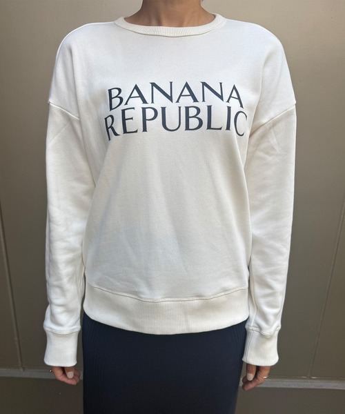 BANANA REPUBLIC FACTORY STORE(バナナリパブリック ファクトリーストア)の「BANANA REPUBLIC FACTORY STORE 日本限定 ロゴスウェットシャツ トレーナー(スウェット・レディース・ホワイト/ブラック・M/S/XS/L)」の3枚目の写真