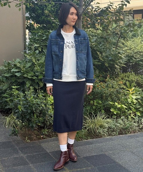 BANANA REPUBLIC FACTORY STORE(バナナリパブリック ファクトリーストア)の「BANANA REPUBLIC FACTORY STORE 日本限定 ロゴスウェットシャツ トレーナー(スウェット・レディース・ホワイト/ブラック・M/S/XS/L)」の4枚目の写真