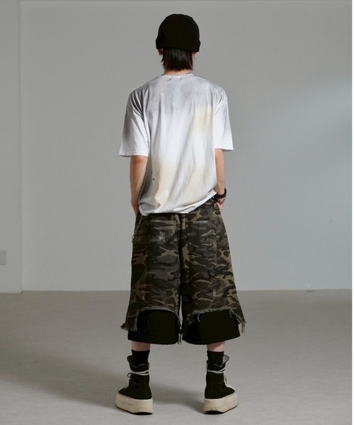 Chikashitsu +（チカシツプラス）の「【Chikashitsu +】dirty wash logo half sleeve t-shirt / 【チカシツプラス】ダーティウォッシュロゴ半袖Tシャツ（Tシャツ/カットソー・メンズ・ブラック/ホワイト・ONE SIZE）」の7枚目の写真