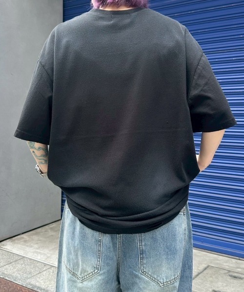 Chikashitsu +（チカシツプラス）の「【Chikashitsu +】dirty wash logo half sleeve t-shirt / 【チカシツプラス】ダーティウォッシュロゴ半袖Tシャツ（Tシャツ/カットソー・メンズ・ブラック/ホワイト・ONE SIZE）」の20枚目の写真
