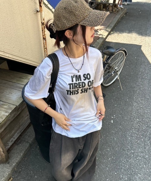 Chikashitsu +（チカシツプラス）の「【Chikashitsu +】dirty wash logo half sleeve t-shirt / 【チカシツプラス】ダーティウォッシュロゴ半袖Tシャツ（Tシャツ/カットソー・メンズ・ブラック/ホワイト・ONE SIZE）」の21枚目の写真