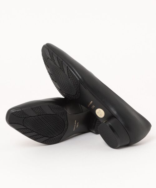 cava cava（サヴァサヴァ）の「Ｖカットパンプス　3720559（パンプス・レディース・ブラック/ワイン/グレイッシュベージュ/プラチナム・22.5cm/23cm/23.5cm/24cm/24.5cm）」の8枚目の写真