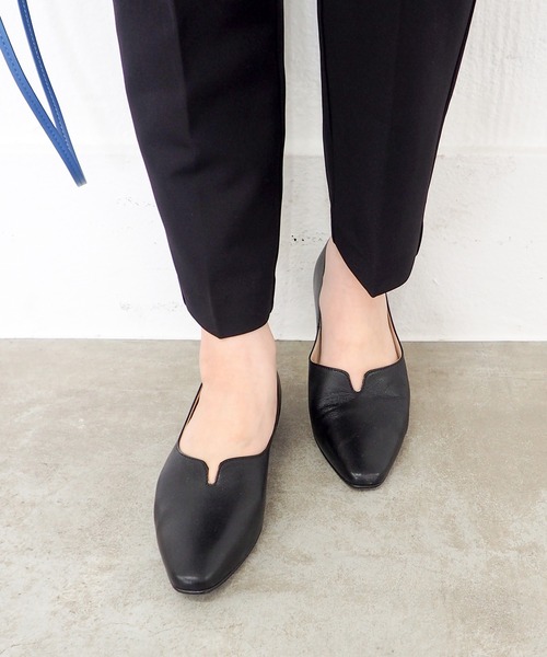 cava cava（サヴァサヴァ）の「Ｖカットパンプス　3720559（パンプス・レディース・ブラック/ワイン/グレイッシュベージュ/プラチナム・22.5cm/23cm/23.5cm/24cm/24.5cm）」の9枚目の写真