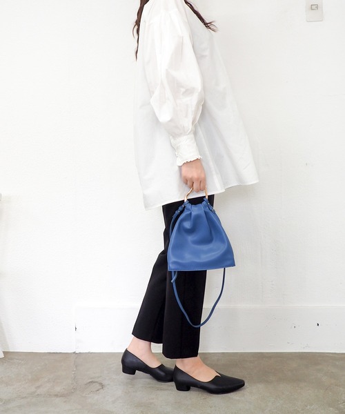 cava cava（サヴァサヴァ）の「Ｖカットパンプス　3720559（パンプス・レディース・ブラック/ワイン/グレイッシュベージュ/プラチナム・22.5cm/23cm/23.5cm/24cm/24.5cm）」の11枚目の写真