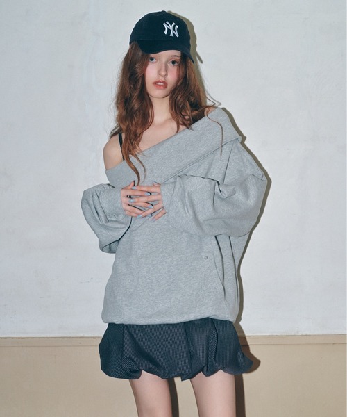 Heather(ヘザー)の「オフショルチュニック裏毛スウェット 590574(スウェット・レディース・オートミール/ネイビー/グレー・FREE)」の2枚目の写真