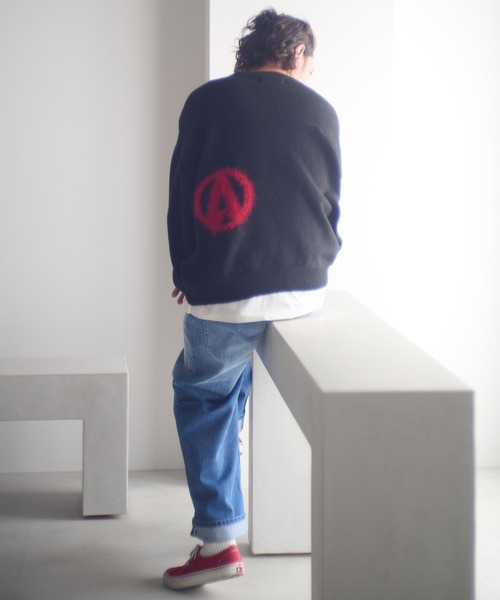 ADAM PATEK(アダムパテック)の「msw1756-archive shaggy crest crewneck ニット(AP2521027)(ニット/セーター・メンズ・ブラック×レッド/ブラック×イエロー・1/2)」の8枚目の写真