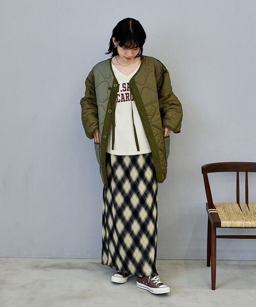 FREAK'S STORE（フリークスストア）の「パッチワーク キルトジャケット（ミリタリージャケット・レディース・ブラック/オフホワイト/オリーブ・ﾌﾘ-）」の4枚目の写真