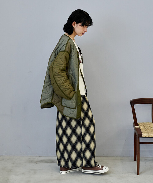 FREAK'S STORE（フリークスストア）の「パッチワーク キルトジャケット（ミリタリージャケット・レディース・ブラック/オフホワイト/オリーブ・ﾌﾘ-）」の5枚目の写真