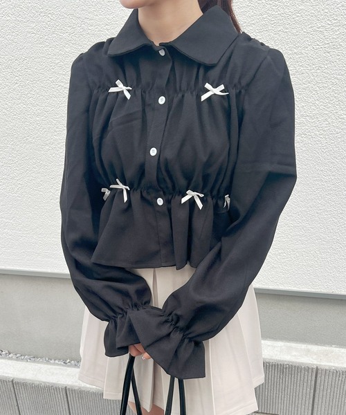 frunco(フランコ)の「リボン付きシャーリングブラウス(シャツ/ブラウス・レディース・ブラック/ホワイト・MEDIUM)」の19枚目の写真