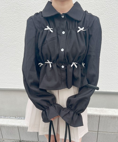 frunco(フランコ)の「リボン付きシャーリングブラウス(シャツ/ブラウス・レディース・ブラック/ホワイト・MEDIUM)」の18枚目の写真