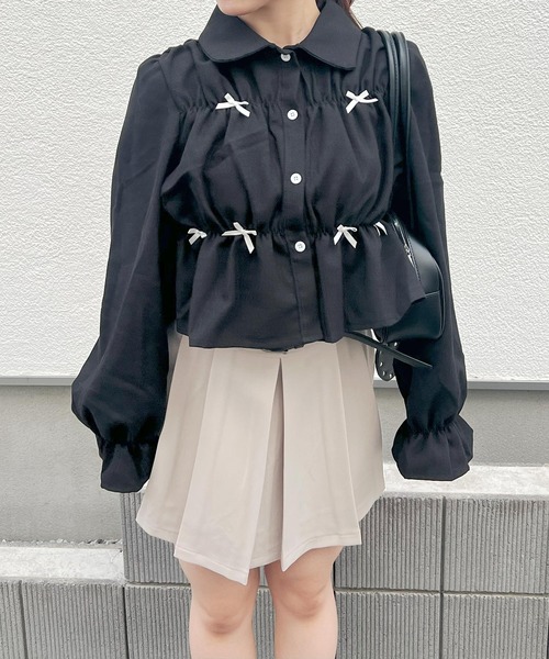 frunco(フランコ)の「リボン付きシャーリングブラウス(シャツ/ブラウス・レディース・ブラック/ホワイト・MEDIUM)」の17枚目の写真
