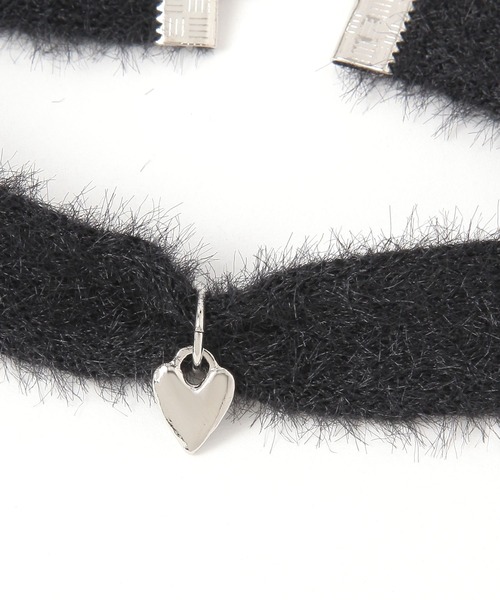 niko and...（ニコアンド）の「シャギーハートチョーカー（チョーカー・レディース・ブラック/ブラウン/ブルー・0）」の4枚目の写真