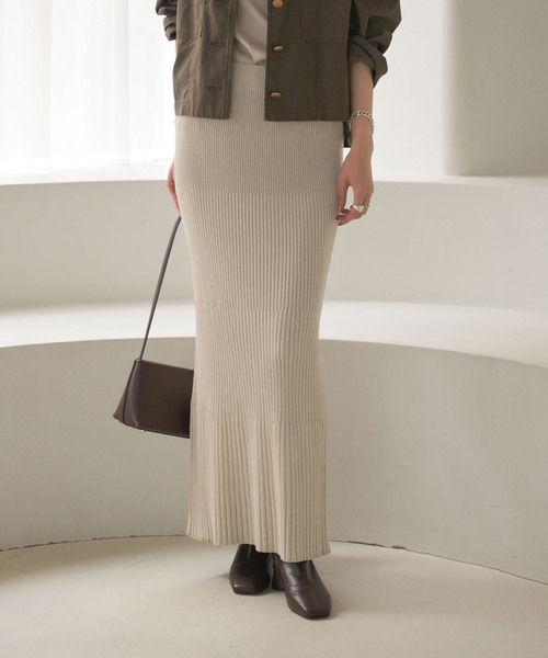 Noble（ノーブル）の「《追加/WEB限定カラー》リブニットタイトスカート（スカート・レディース・ライトグレー/ブラック/ベージュ/ブラウン/グレー/ホワイト系その他・FREE）」の6枚目の写真