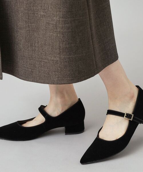 DRESSTERIOR（ドレステリア）の「ポインテッドメリージェーン（パンプス・レディース・ブラック系3/ブラック・55/65/75）」の6枚目の写真