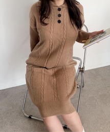 ケーブル編みポロニットロングワンピース