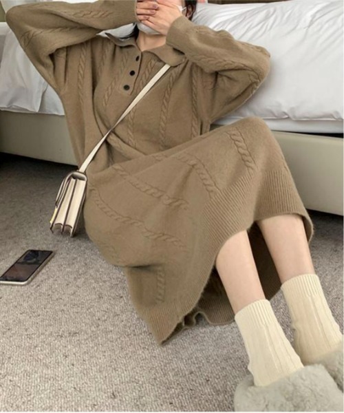 Mejoul(メジュール)の「ケーブル編みポロニットロングワンピース(ワンピース・レディース・ホワイト/ブラウン/ブラック・F)」の15枚目の写真