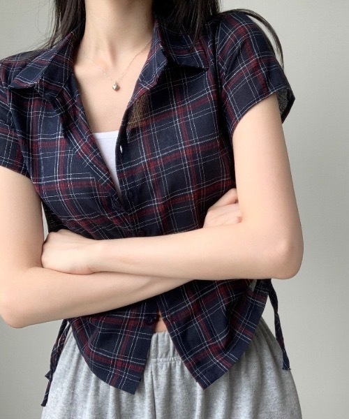 FUNdaysion(ファンデイション)の「チェックショート丈半袖シャツ(シャツ/ブラウス・レディース・ネイビー・M)」の13枚目の写真