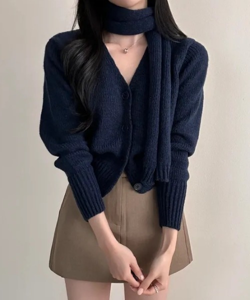 Teem Store(チームストア)の「【再入荷】【2点セット】ストール付きVネックニットカーディガン(カーディガン/ボレロ・レディース・グレー/レッド/ブラウン/ブルー・F)」の3枚目の写真
