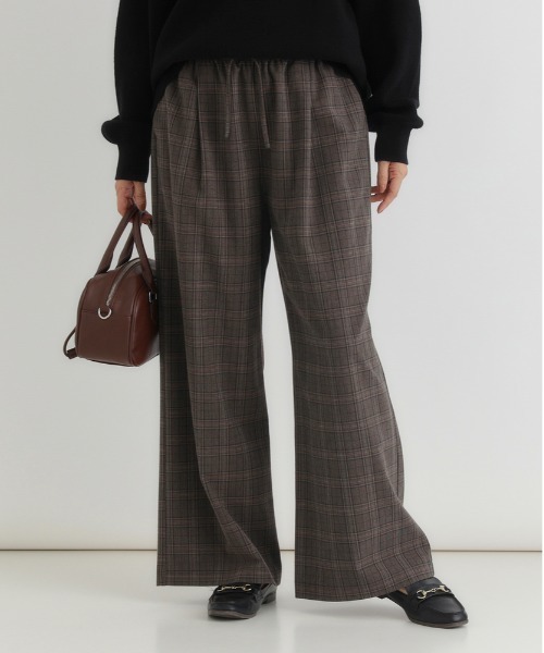 Right-on（ライトオン）の「【HONEYSUCKLE ROSE】【｢楽｣して｢ちゃんと見え｣が一番使える！】無地見えTRチェックイージーパンツ(ウエストゴム・ストレッチ・秋カラー・体型を拾いにくい)（その他パンツ・レディース・ダークグレー/ブラウン・M/L/S）」の10枚目の写真