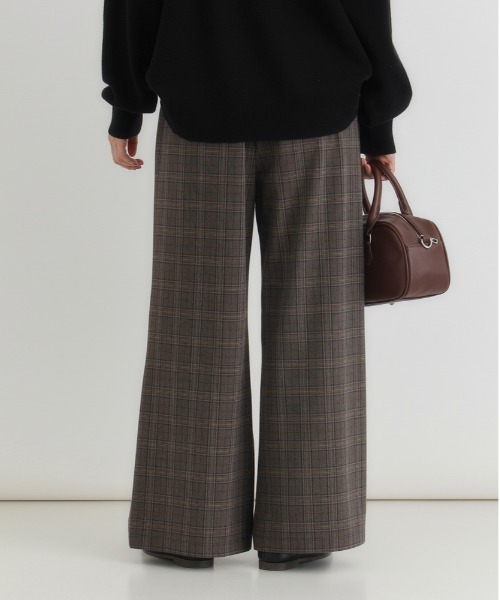 Right-on（ライトオン）の「【HONEYSUCKLE ROSE】【｢楽｣して｢ちゃんと見え｣が一番使える！】無地見えTRチェックイージーパンツ(ウエストゴム・ストレッチ・秋カラー・体型を拾いにくい)（その他パンツ・レディース・ダークグレー/ブラウン・M/L/S）」の11枚目の写真