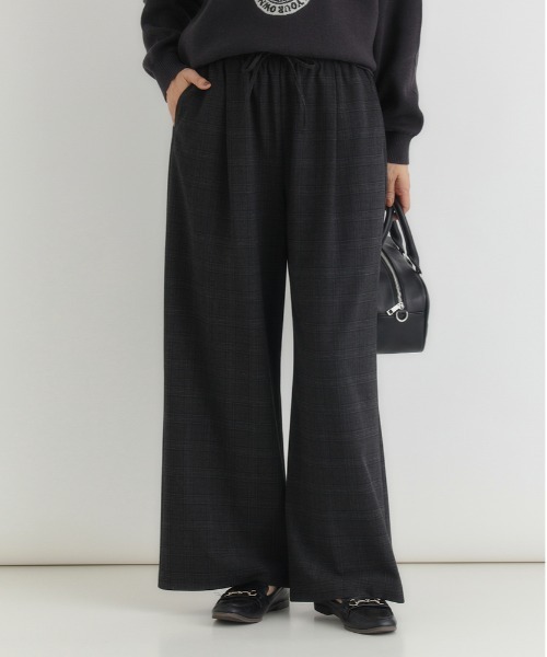 Right-on（ライトオン）の「【HONEYSUCKLE ROSE】【｢楽｣して｢ちゃんと見え｣が一番使える！】無地見えTRチェックイージーパンツ(ウエストゴム・ストレッチ・秋カラー・体型を拾いにくい)（その他パンツ・レディース・ダークグレー/ブラウン・M/L/S）」の13枚目の写真