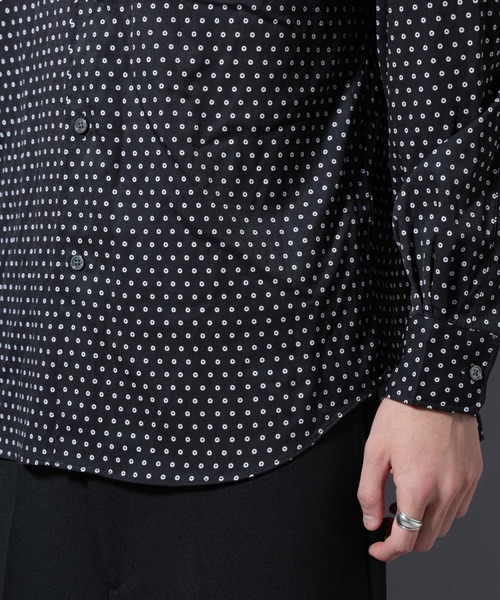 セール】「EDITORIAL PRINT」シルキータッチシャツ（シャツ/ブラウス