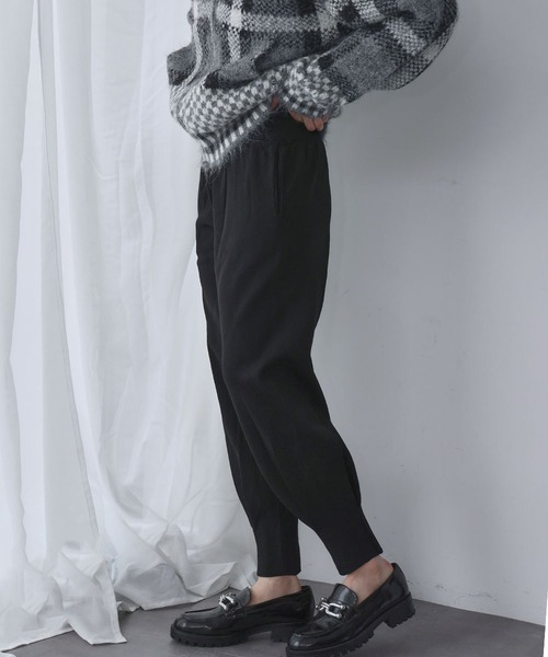 ELFRANK(エルフランク)の「ニット ジョガーパンツ(その他パンツ・レディース・グレー/オフホワイト/ブラック・L/M)」の9枚目の写真