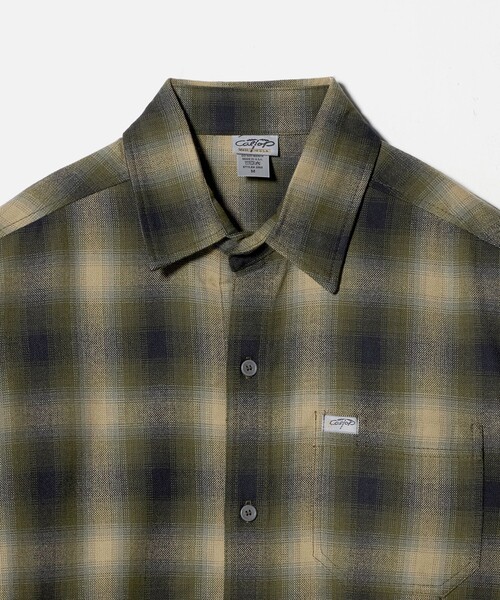 Cal Top（キャルトップ）の「＜CalTop＞オンブレ チェック シャツ（シャツ/ブラウス・メンズ・オリーブ/ネイビー/ダークブラウン・M/S）」の4枚目の写真