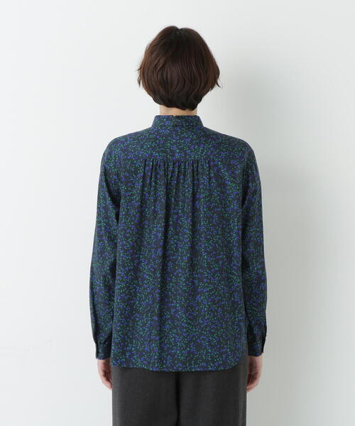 human woman(ヒューマンウーマン)の「◆プチフラワープリントボウタイシャツブラウス(シャツ/ブラウス・レディース・イエロー系その他4/グリーン系その他4・MEDIUM)」の9枚目の写真