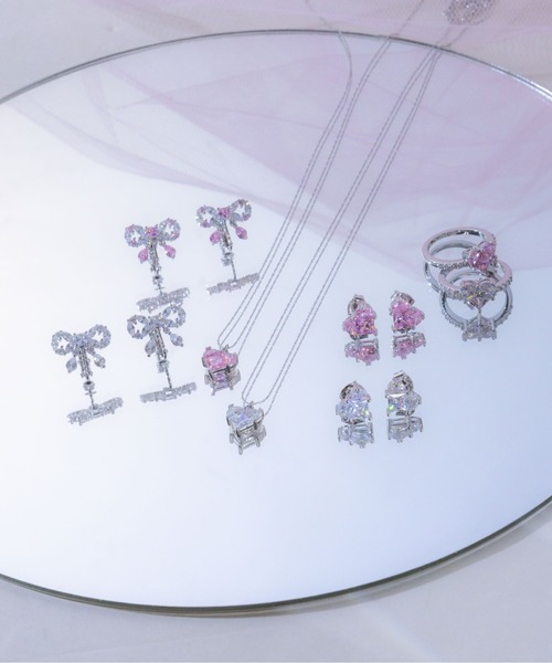 JILL by JILL STUART（ジルバイジルスチュアート）の「◇Cubicハートネックレス（ネックレス・レディース・シルバー/ピンク・FREE）」の3枚目の写真